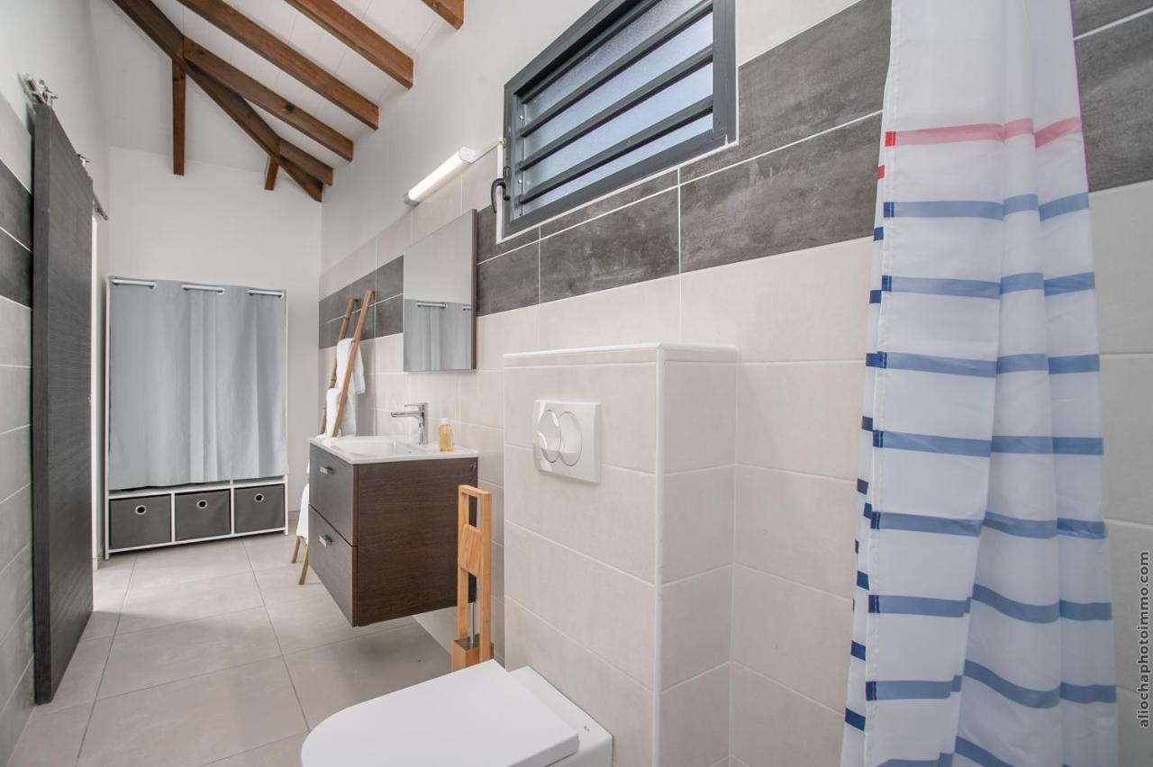 Bungalow Pom 1, piscine, à 5 min des plages Le Vauclin Exterior foto